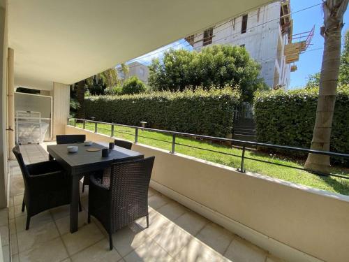 Appartement Appartement Juan les Pins, 3 pièces, 6 personnes - FR-1-252-171 81 boulevard Wilson Antibes