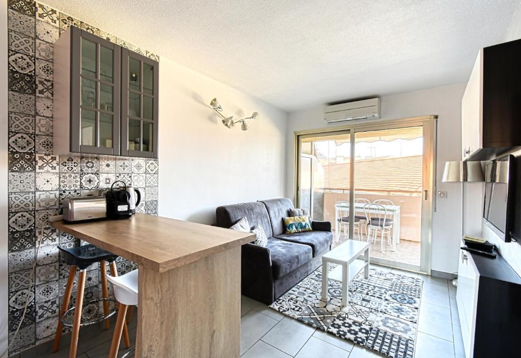 JUAS - 2 pièces avec balcon au coeur de Cannes 12 Avenue du Petit Juas, 06400 Cannes