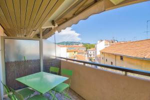 Appartement JUAS - 2 pièces avec balcon au coeur de Cannes 12 Avenue du Petit Juas 06400 Cannes Provence-Alpes-Côte d\'Azur