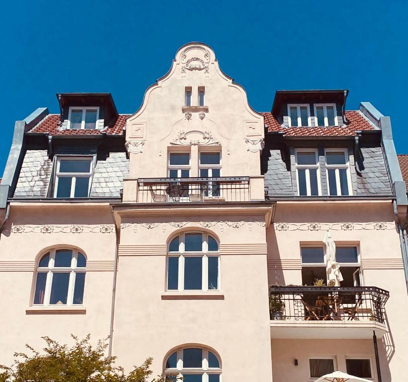 Appartement Jugendstil-Altbauwohnung mit Dachterrasse direkt an der Karlsaue 5 Johannesstraße 34121 Cassel