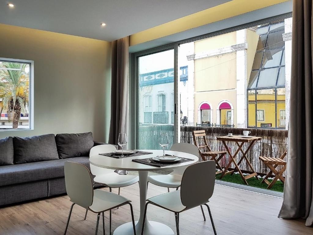 Julio Apartment in Faro - Down Town Center Rua Rebelo da Silva nº3, 1º Andar, 8000-022 Faro