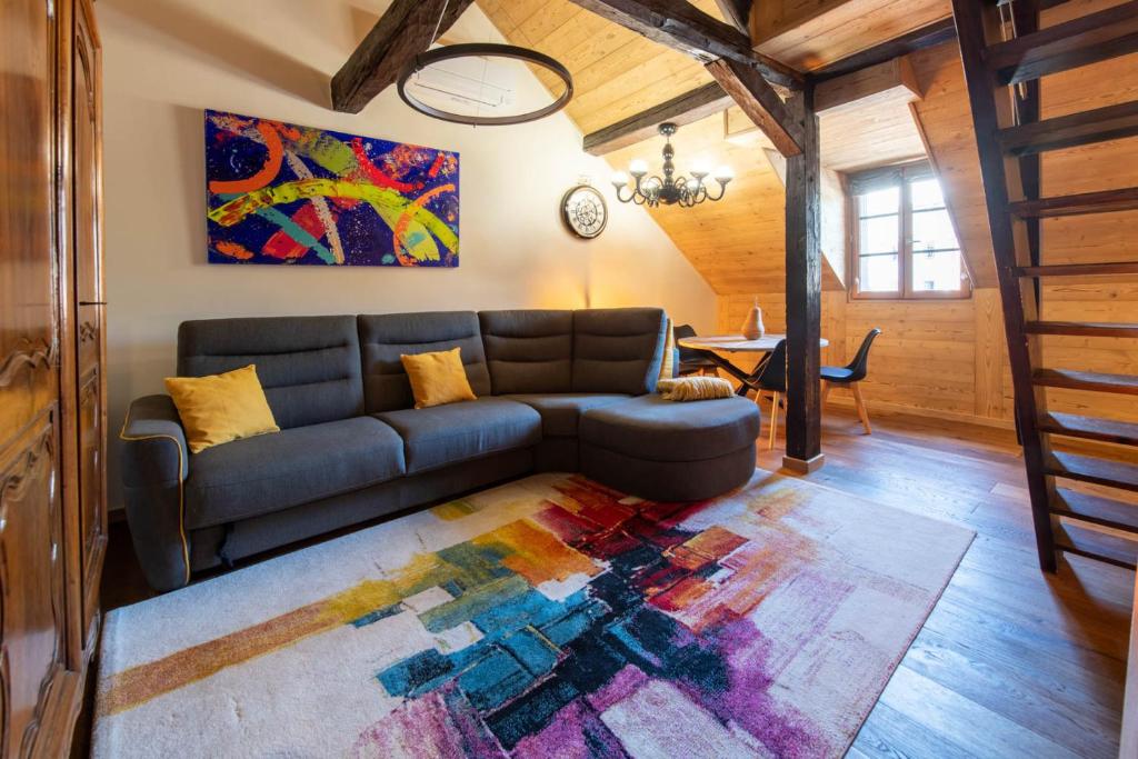 JURA Annecy Rent Lodge 3ème étage 4 Rue Saint-Maurice, 74000 Annecy