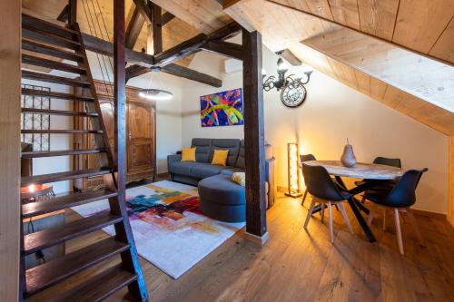 JURA Annecy Rent Lodge