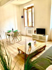 Appartement Just Like home in Carcassonne 69 Rue Trivalle 11000 Carcassonne Languedoc-Roussillon