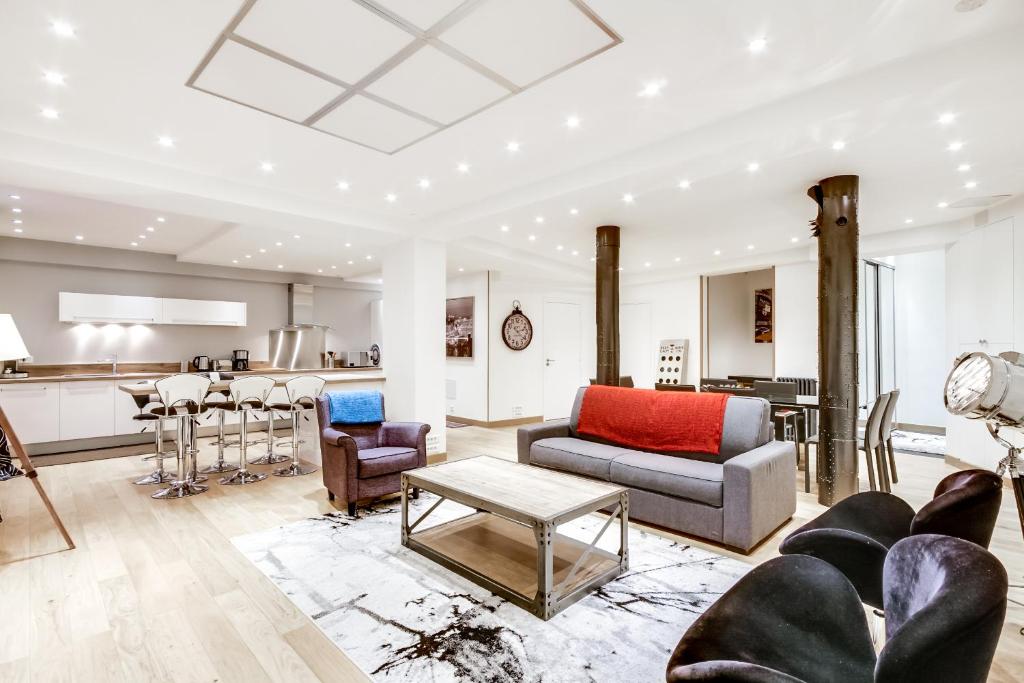 Just Renovated 138m2 On The Seine 47 Quai Des Grands Augustins, 75006 Paris