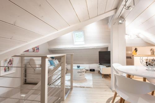 K2 Annecy Rent Lodge