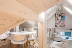 K2 Annecy Rent Lodge