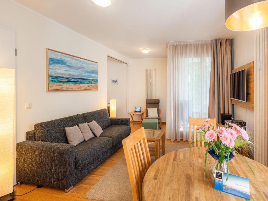 Appartement Kaiservillen Heringsdorf - Appartement mit 1 Schlafzimmer und Balkon D214 Delbrückstraße 7 17424 Heringsdorf