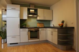 Appartement KAntryside Fünfzig Morgen 19 Zugang durch den Garten über Strasse \ 76228 Karlsruhe Bade-Wurtemberg