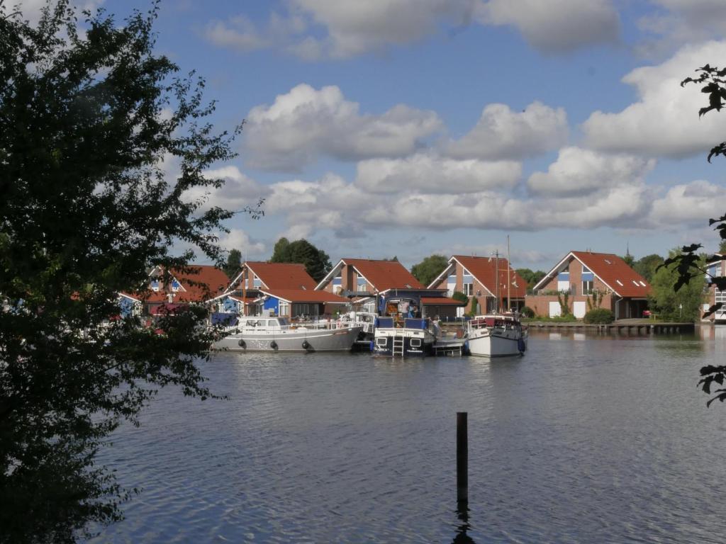 Käptn's Koje Am Marinapark 26, 26826 Weener