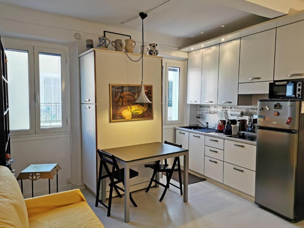 Appartement Karol 10 Rue du Commandant André 06400 Cannes