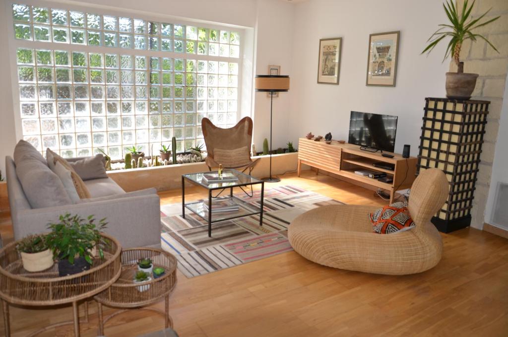 KAROUBA.31 2ème étage 31 Rue des Fourbisseurs, 84000 Avignon