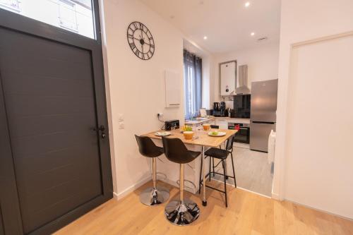 KASA LOFT CENTRE 2 - WIFI et TV - Confortable et stationnement gratuit à proximité