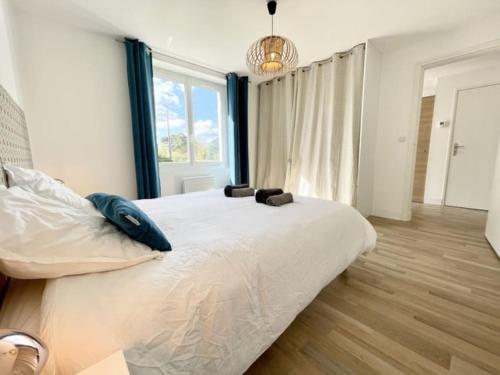 Kerlescan, appartement cosy avec piscine