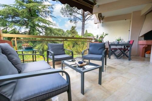 KIKILOUE Cannes 2-bedroom apartment with terrace and swimming pool