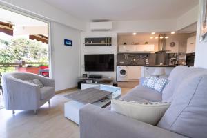 KIKILOUE Cannes 2-bedroom apartment with terrace and swimming pool
