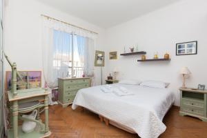 Appartement KIKILOUE MAGICAL One of the most beautiful views of the sea in Cannes 1 avenue Laugier 06400 Cannes Provence-Alpes-Côte d\'Azur