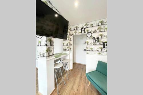 Kindarena, Les Docks76 : Le Cottage Family