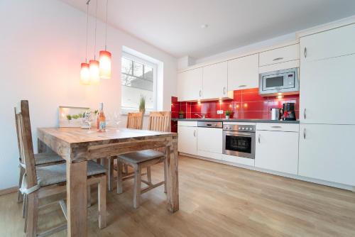 Kirchenstraße 18 Wohnung 13