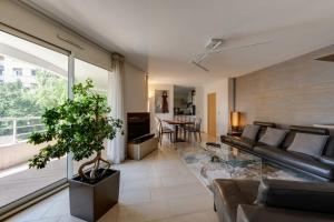 Appartement Kiss Cool - Apppartement 2 chambres avec Terrasse et Garage 7 rue Thomas Ruphy 74000 Annecy Rhône-Alpes