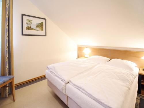 Klassik Appartement mit 1 Schlafzimmer und Balkon im Dachgeschoss 159