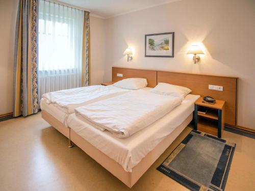 Klassik Appartement mit 1 Schlafzimmer und Balkon im Obergeschoss 106