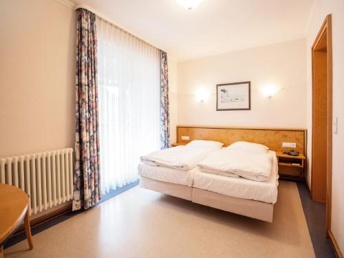 Klassik Appartement mit 1 Schlafzimmer und Balkon im Obergeschoss 146