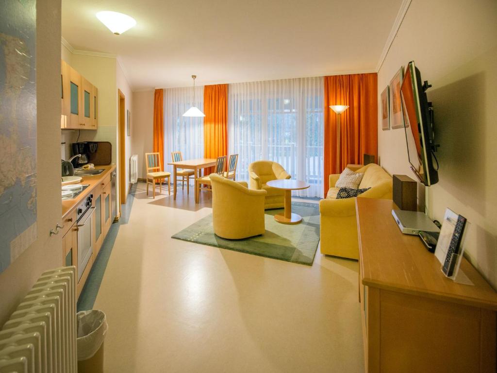 Klassik Appartement mit 1 Schlafzimmer und Balkon im Obergeschoss 266 Dollahner Straße 55, 18609 Binz