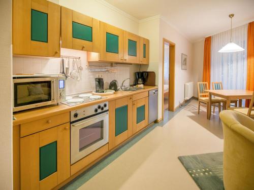 Klassik Appartement mit 1 Schlafzimmer und Balkon im Obergeschoss 266
