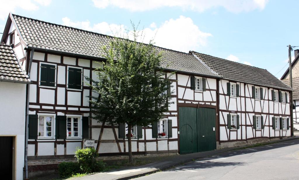 Kleine Fachwerkwohnung 18 Kottenforststraße, 53347 Alfter