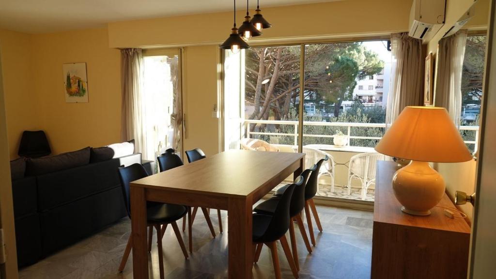 Kleine gemütliche Ferienwohnung günstige Lage