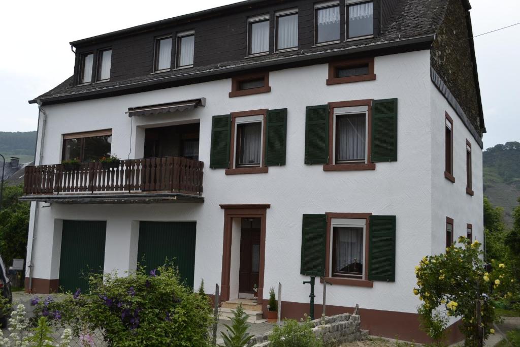 Kleines Ferienhaus Nicole St.Martinstrasse 32, 54498 Piesport