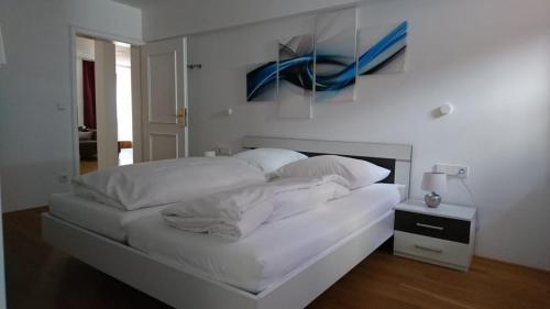 KMH Apartment