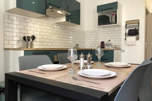 KNF HOUSE - Superbe T2 DUPLEX, à 5min des Arènes