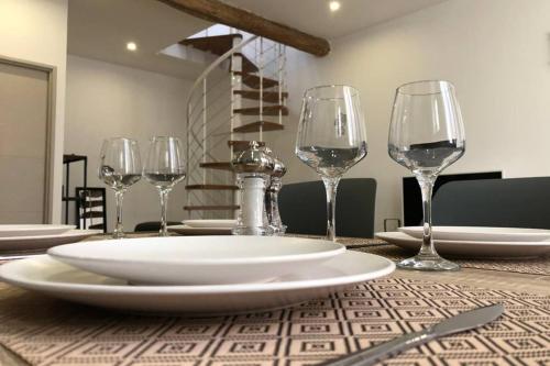 KNF HOUSE - Superbe T2 DUPLEX, à 5min des Arènes