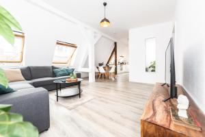 Ko-Living - Händel Suite - Altstadt mit Netflix & Dachterrasse