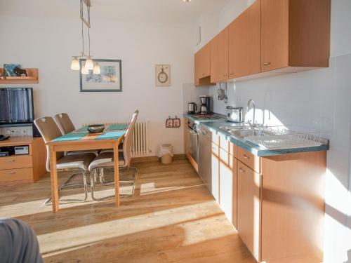 Komfort Appartement mit 1 Schlafzimmer und Balkon im Dachgeschoss 111