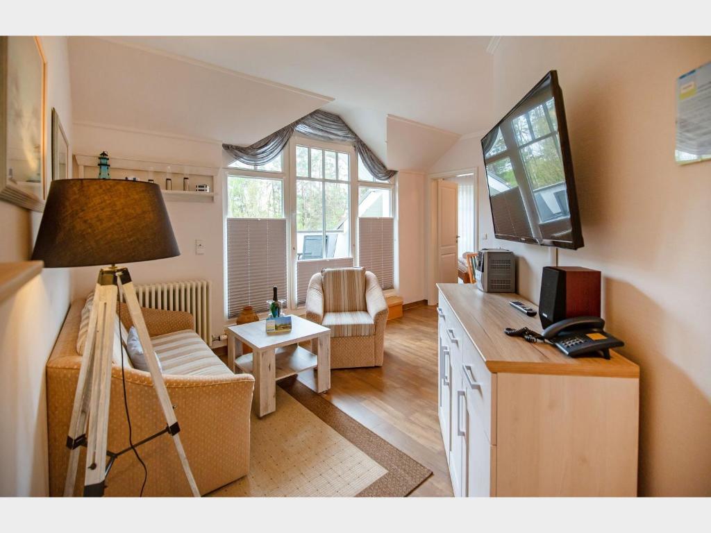 Komfort Appartement mit 1 Schlafzimmer und Balkon im Dachgeschoss 283 Dollahner Straße 55, 18609 Binz