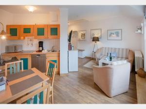 Komfort Appartement mit 1 Schlafzimmer und Balkon im Dachgeschoss 283