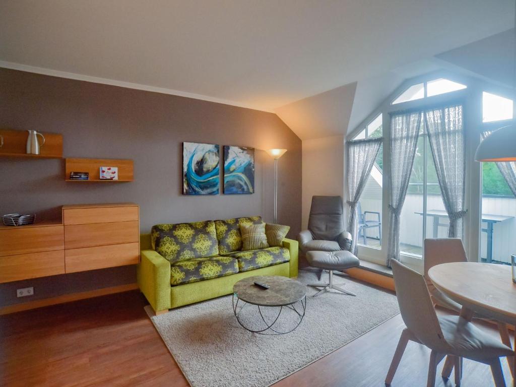 Appartement Komfort Appartement mit 1 Schlafzimmer und Balkon im Dachgeschoss 307 Dollahner Straße 55 18609 Binz