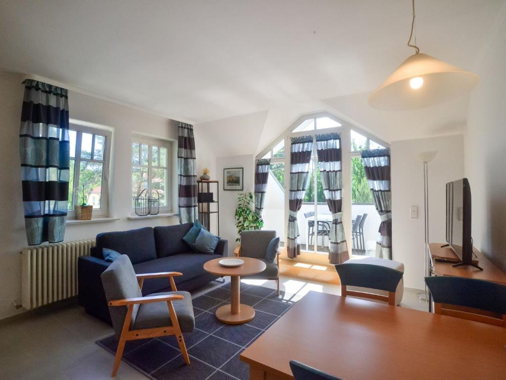 Komfort Appartement mit 1 Schlafzimmer und Balkon im Dachgeschoss 308 Dollahner Straße 55, 18609 Binz