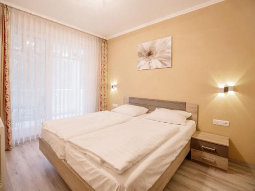 Komfort Appartement mit 1 Schlafzimmer und Balkon im Obergeschoss 037