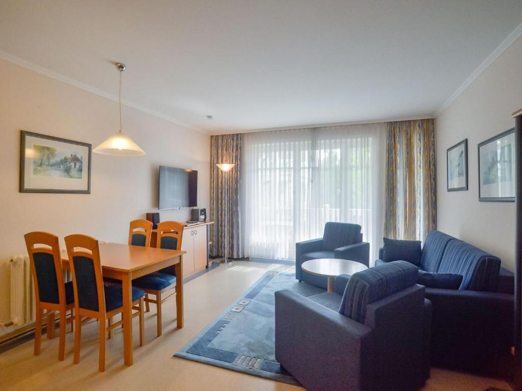 Komfort Appartement mit 1 Schlafzimmer und Balkon im Obergeschoss 132 Dollahner Straße 55, 18609 Binz
