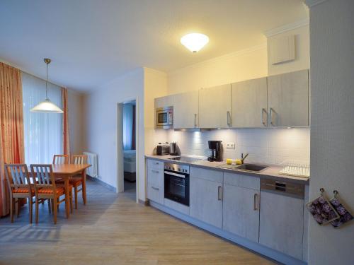 Komfort Appartement mit 1 Schlafzimmer und Balkon im Obergeschoss 267