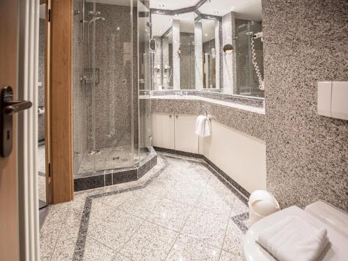 Komfort Appartement mit 1 Schlafzimmer und Balkon im Obergeschoss 300