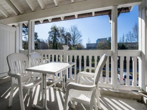 Komfort Appartement mit 1 Schlafzimmer und Balkon im Obergeschoss 301