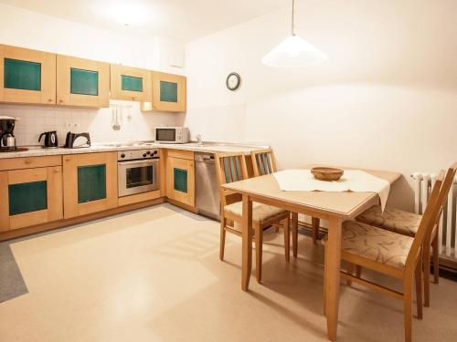 Komfort Appartement mit 2 Schlafzimmern und Balkon im Obergeschoss 277