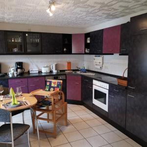 Komfortable großzügige Ferienwohnung am Park