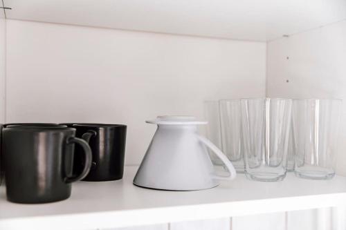 Komplett neu: 2-Zi zentral im Altbau. 24h-Checkin