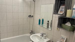 Komplettes Appartement mit Küche Privat Keine Rechnung
